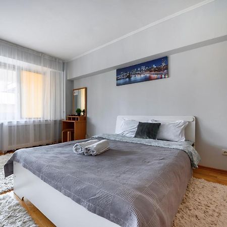 На Проспекте Ленина Apartment Almaty Luaran gambar